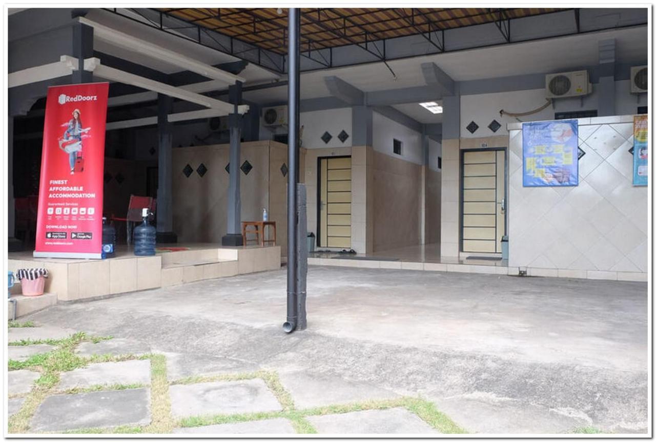 Reddoorz Near Penimbangan Beach Singaraja Exterior photo