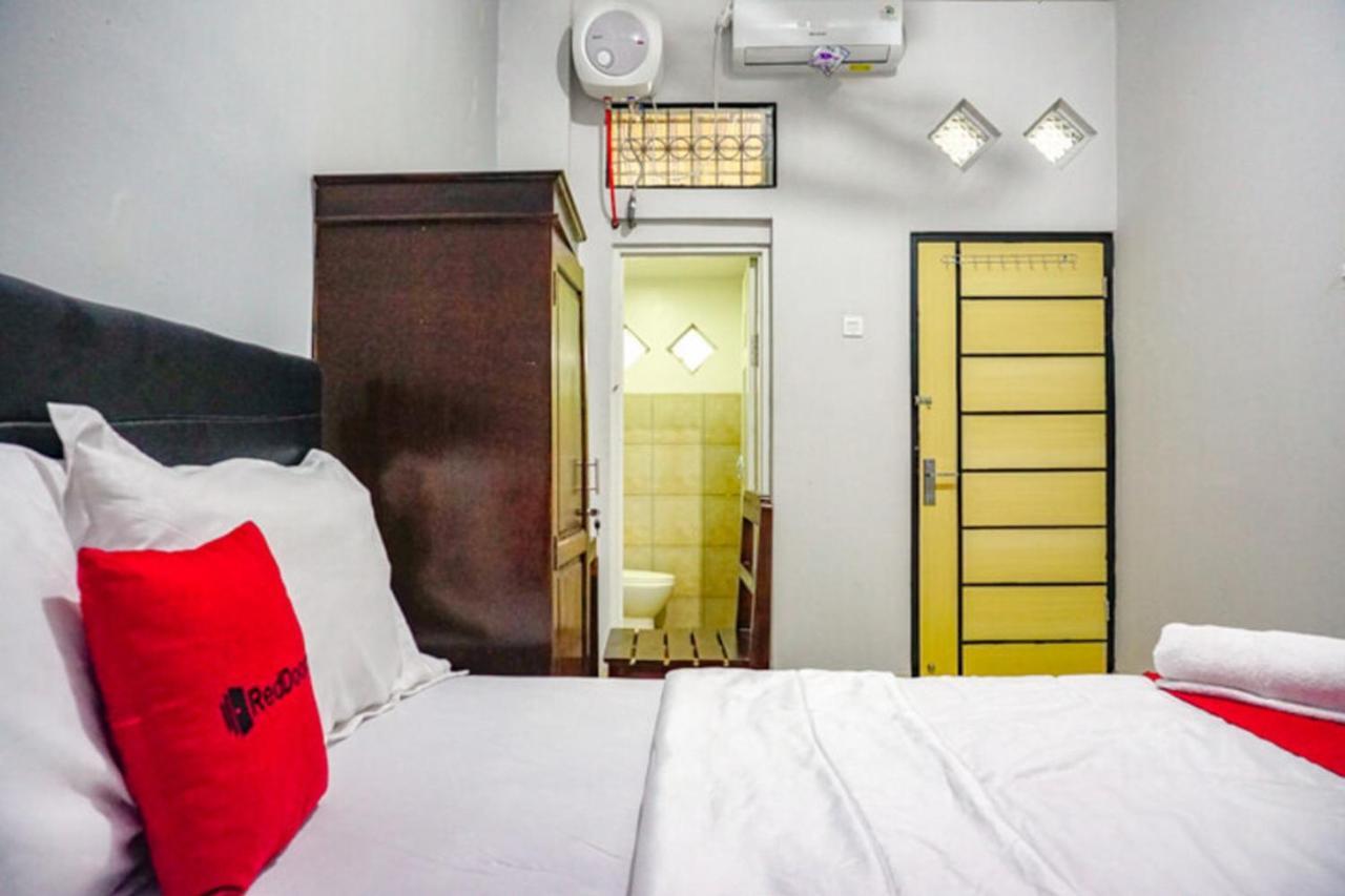 Reddoorz Near Penimbangan Beach Singaraja Exterior photo
