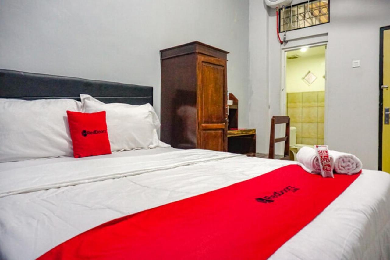 Reddoorz Near Penimbangan Beach Singaraja Exterior photo