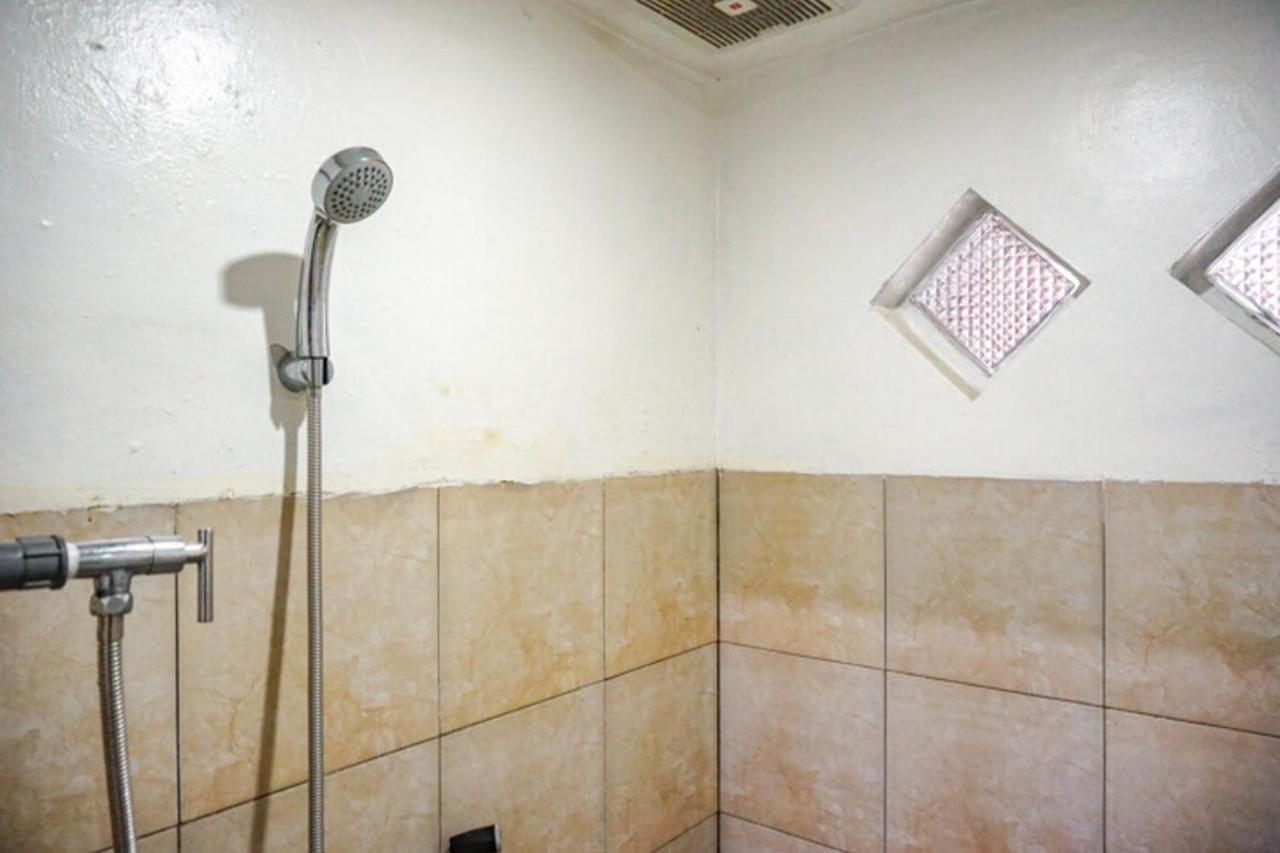 Reddoorz Near Penimbangan Beach Singaraja Exterior photo